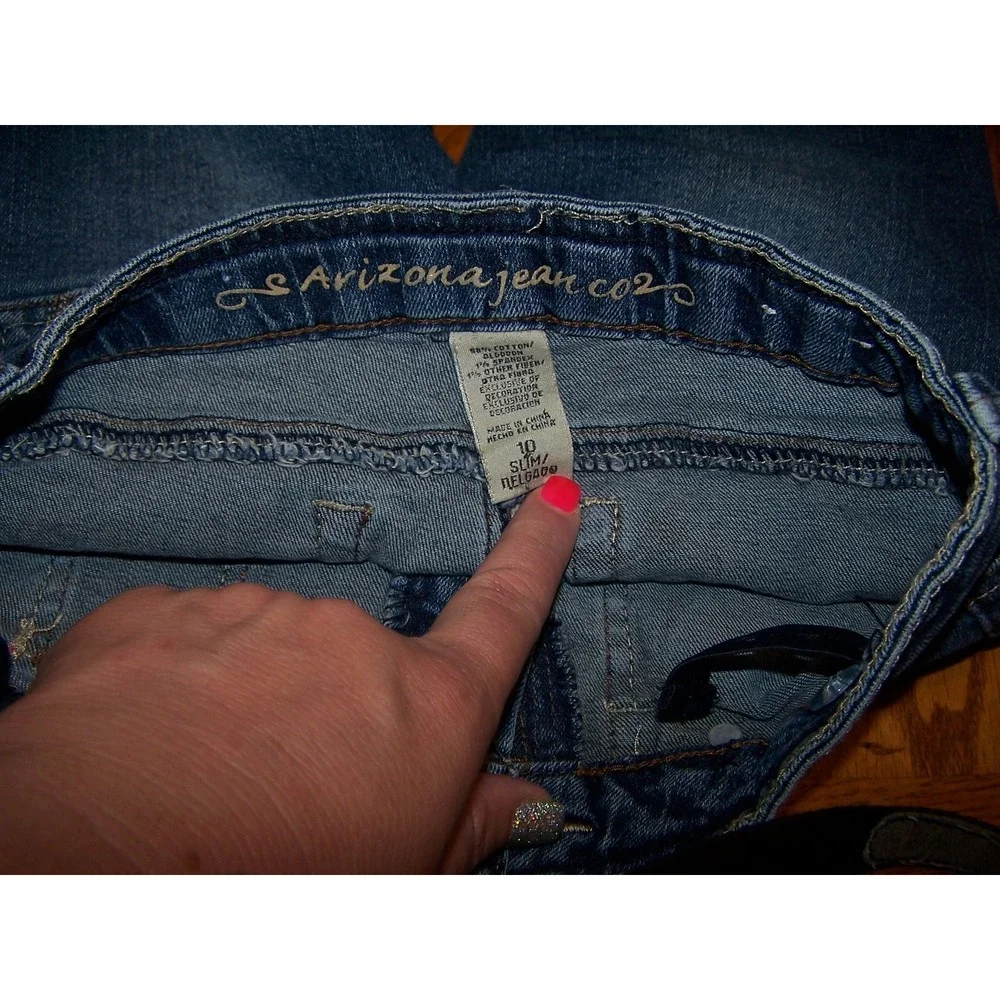 Arizona Jean Co Girls Medium Wash Denim Capri Jeans Sequin Back Pockets Size 10S